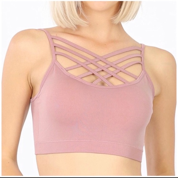 Zenana Outfitters Other - Zennan Outfitters PLUS Criss Cross Bralette